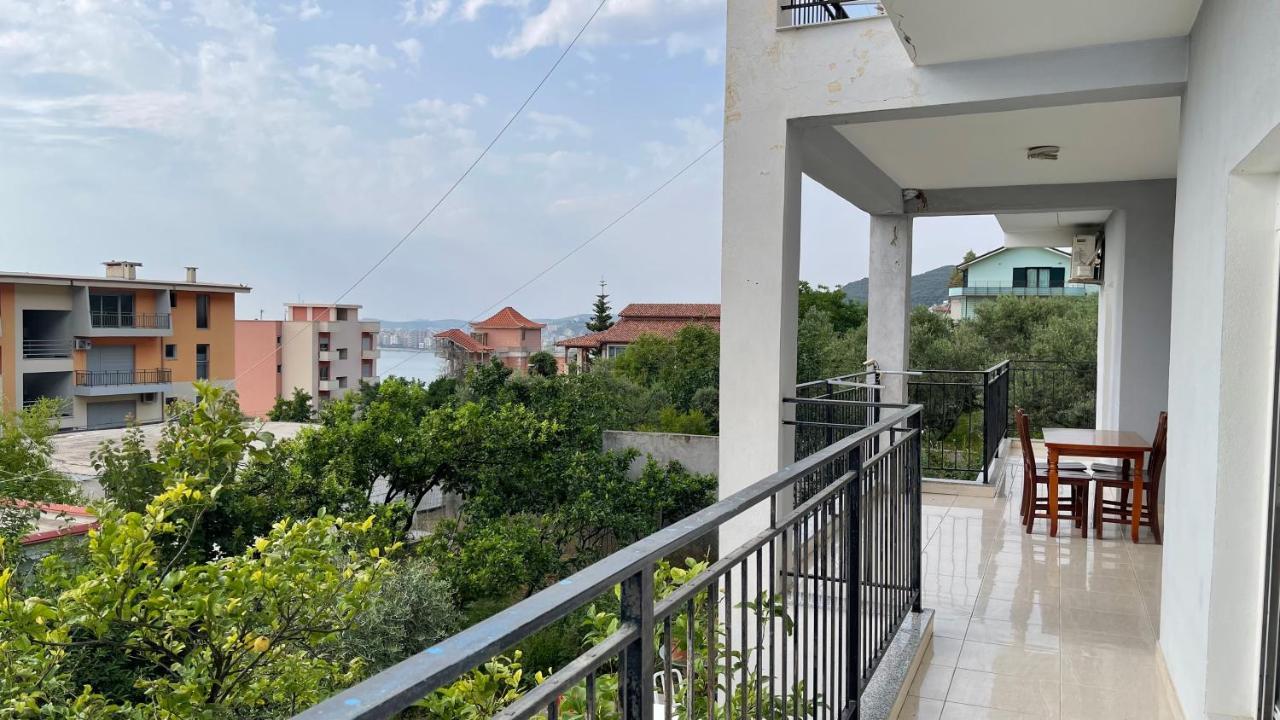 Azure Apartments By Kondo Stays Vlorë Exterior foto