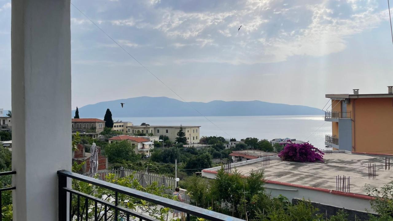 Azure Apartments By Kondo Stays Vlorë Exterior foto
