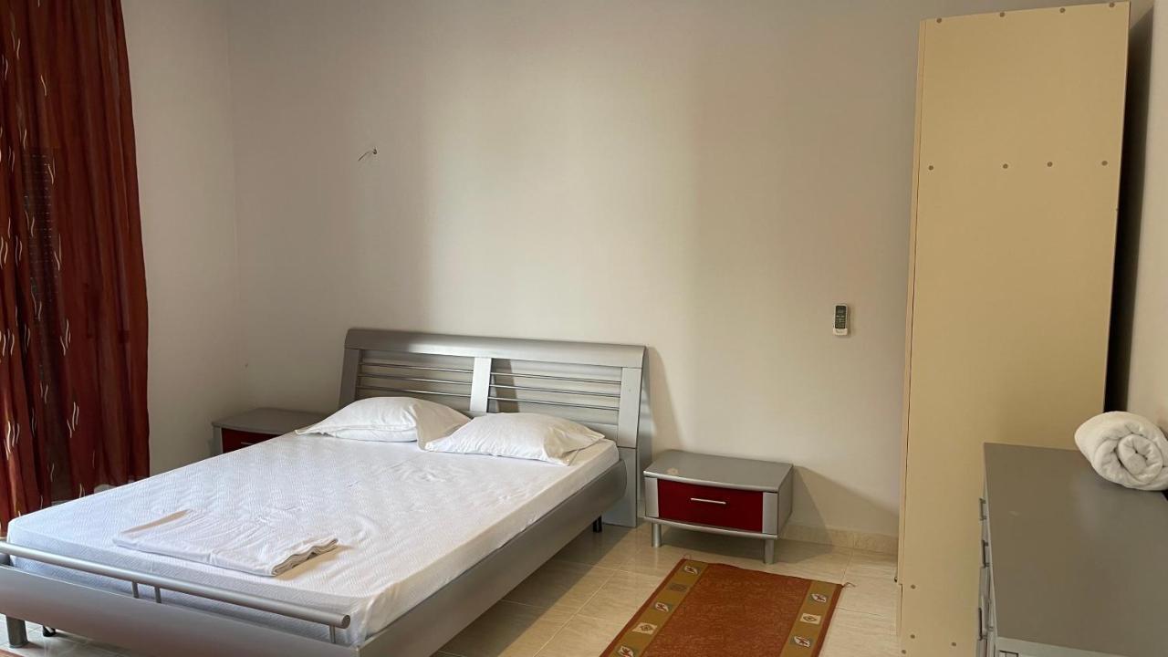 Azure Apartments By Kondo Stays Vlorë Exterior foto